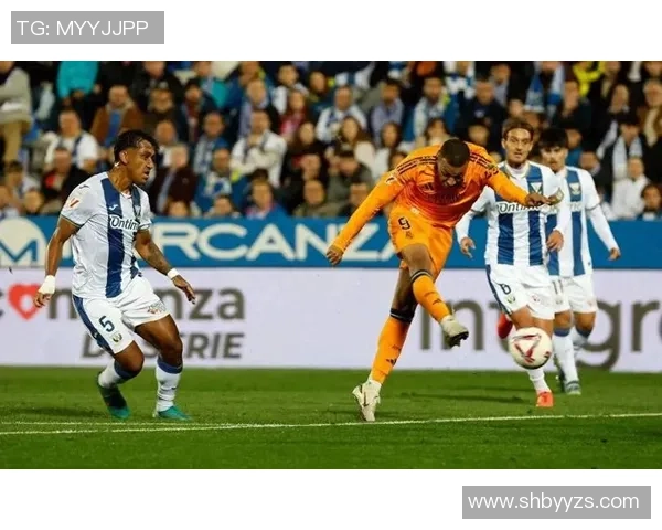 国王杯精彩对决多特蒙德大胜皇马六个进球与神扑瞬间引爆全场