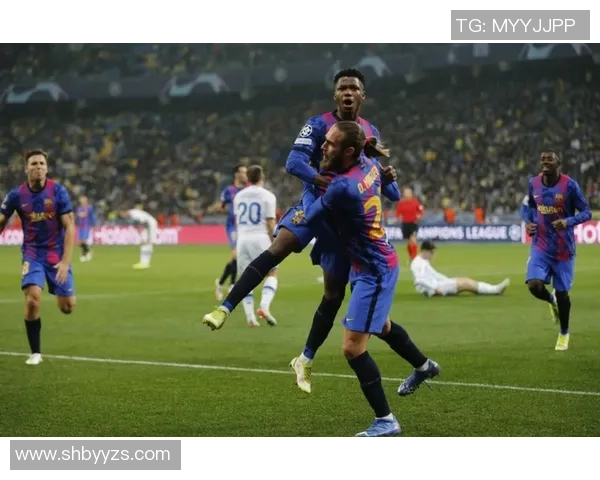 英超精彩对决本菲卡与巴萨战成平局神奇扑救成为全场焦点